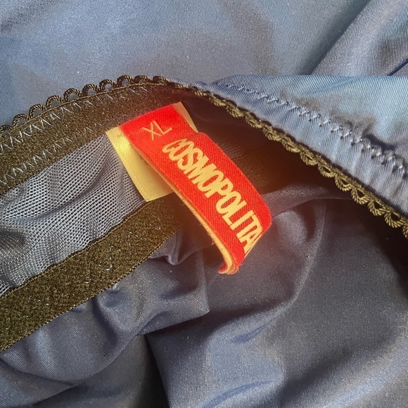 Cosmopolitan negligee - Picture 3 of 3